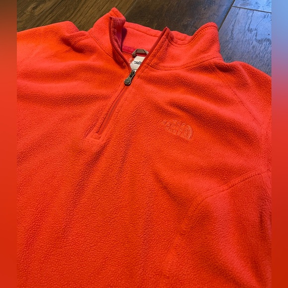 Neon pink North Face fleece 3/4 zipper pullover sweater Medium - Picture 3 of 6